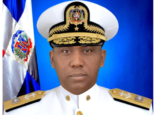 Comandante de la Armada aclara que no es matrícula dominicana el buque hundido en el mar Negro