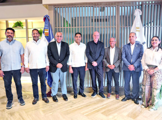 El presidente de FIFA arribó en Punta Cana para la asamblea de la Unión Caribeña de Fútbol