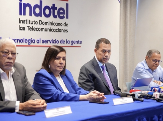 Indotel adjudica a Viettel y Claro Dominicana bloques  de  frecuencias del espectro radioeléctrico