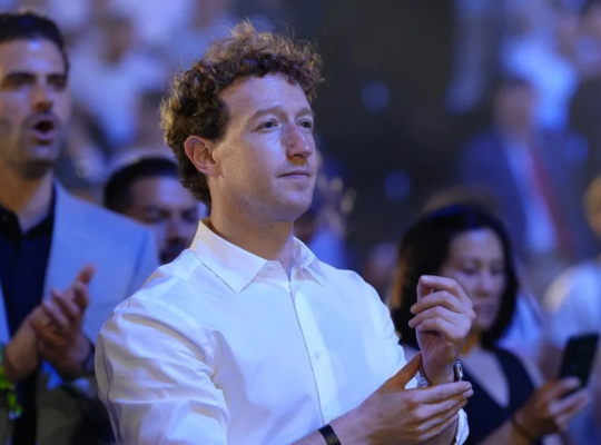 Zuckerberg advierte de que el mayor riesgo de la IA es que una sola entidad o Gobierno tenga demasiado control sobre ella