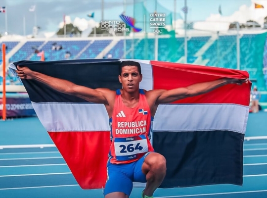 Fredy Agramonte conquista oro para RD en atletismo 800 metros masculino