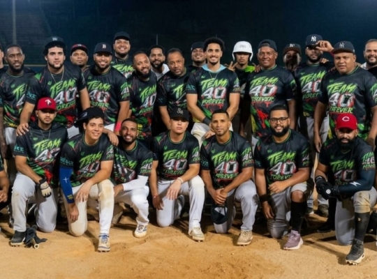 40 Ford Live Softball avanza en el Rubén Pimentel Chata BB de equipos del Distrito Nacional