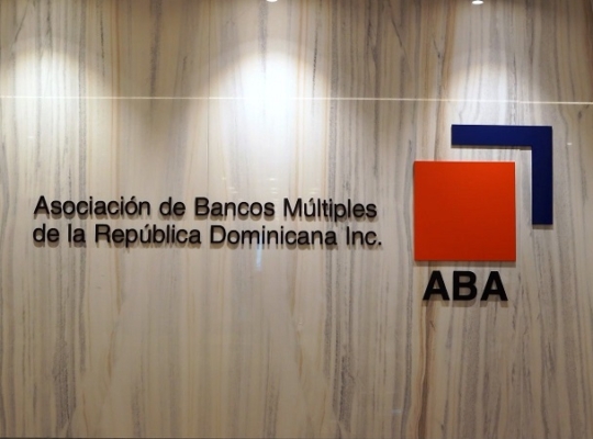 ABA valora designación de Enmanuel Cedeño Brea al frente de la Superintendencia de Bancos