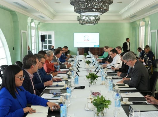 Canciller Bisonó encabeza primera reunión para la implementación del decreto sobre Puertos Secos Fronterizos