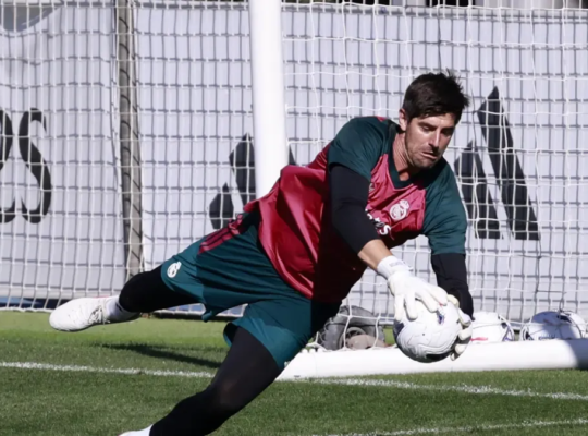La empresa de Courtois invertirá en pádel y le gustaría entrar en la NBA y la NFL