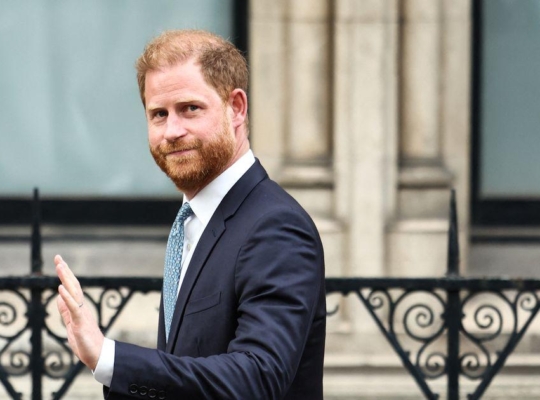 Príncipe Harry denuncia acoso a sus hijos por paparazzi en el colegio
