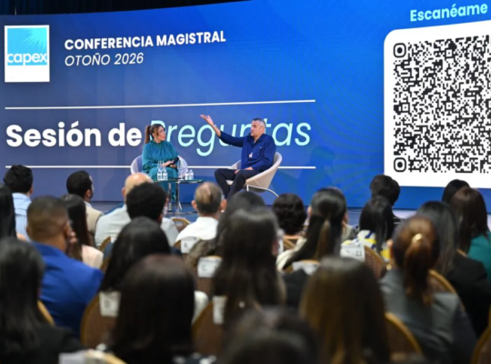 Carl Honoré plantea la necesidad de desacelerar en una sociedad atrapada por la prisa