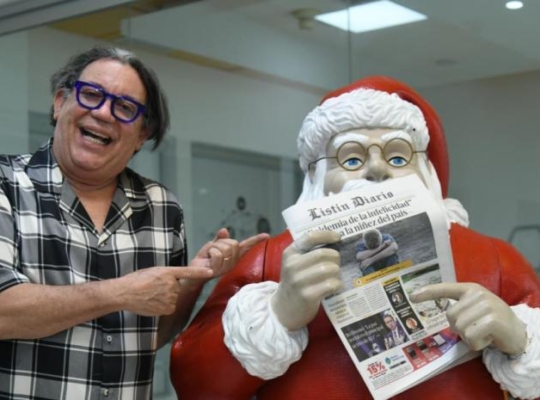 Investigan robo a humorista Kenny Grullón en su residencia