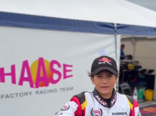 Con apenas 11 años, piloto dominicano Alonso González conquista subcampeonato mundial de karting