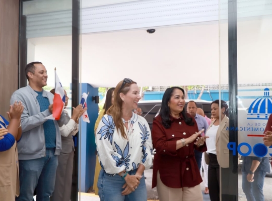 Maritza López de Ortiz fortalece vínculos regionales del cooperativismo desde IDECOOP