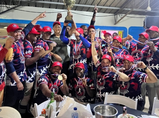 ¡A puro batazo! La promoción Trabucos-2012 se adueña de la corona del softbol en Lisoa