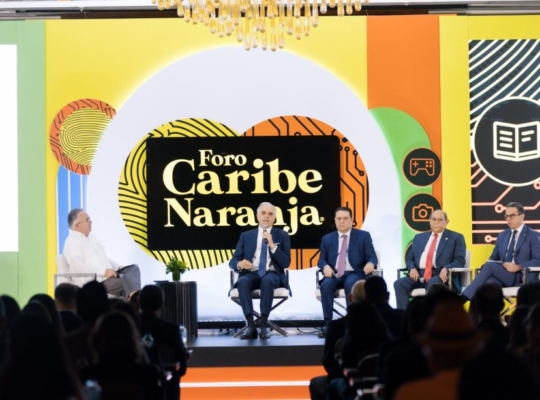 Creatividad humana se reivindica frente al avance de la inteligencia artificial en Foro Caribe Naranja 2026