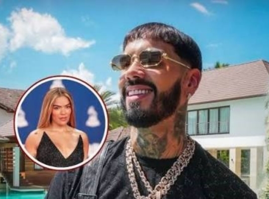 Anuel AA pide a Karol G que lo desbloquee tras lanzar su nuevo tema “Vuelve”